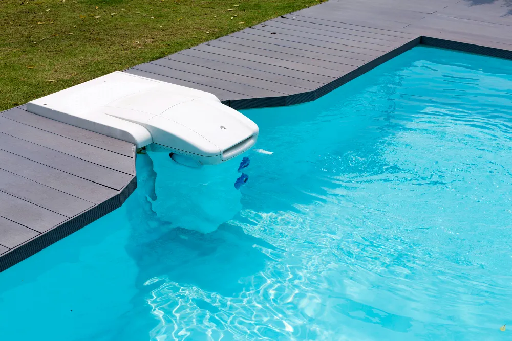 Aspiração e filtros de piscina – Mantendo sua piscina limpa! Aspiração e filtros de piscina – Mantendo sua piscina limpa!