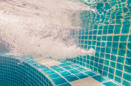 Como manter sua piscina limpa?